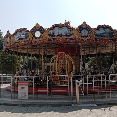 AMRAPALI FUNLAND