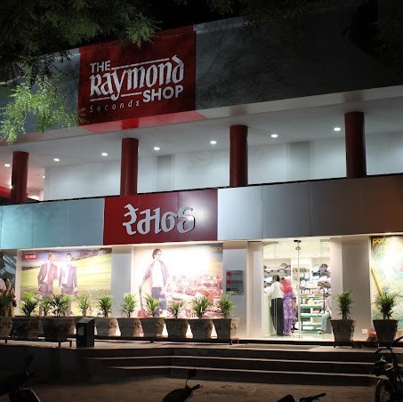 The Raymond Shop